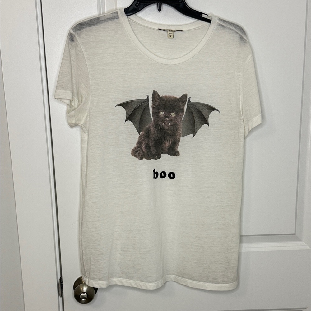 Express White Tee with Black Bat-Kitten Graphic
